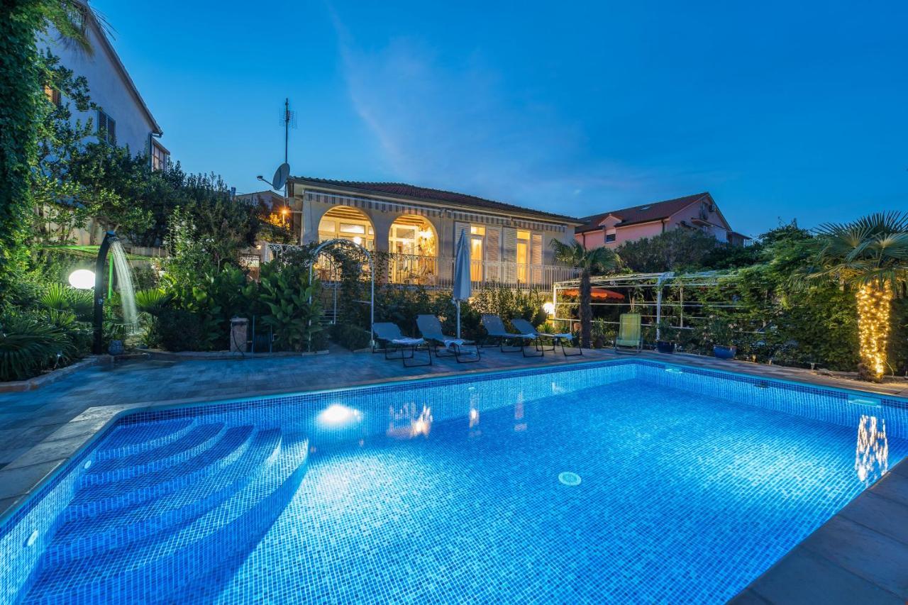 Villa Emilia Vodice Bagian luar foto