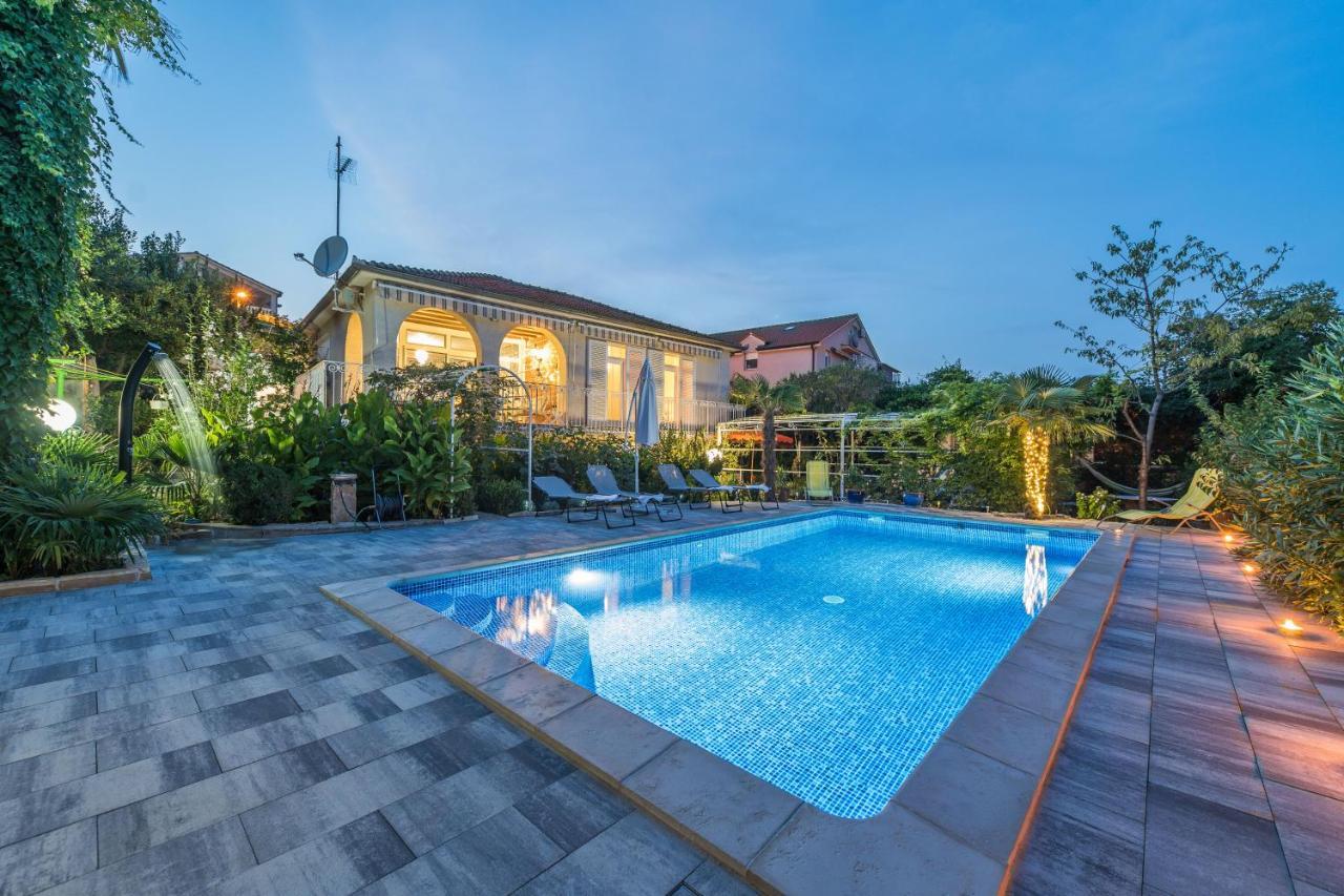 Villa Emilia Vodice Bagian luar foto